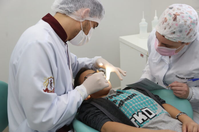 atendimento odontológico odontologia dentista dente